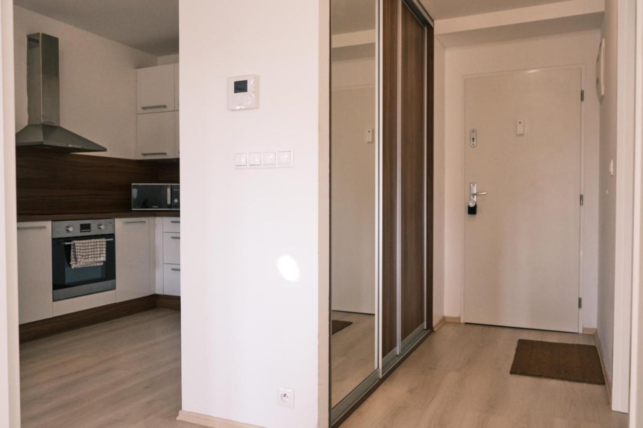 New Apartment Opposite To Presidential Palace Bratislava Eksteriør bilde