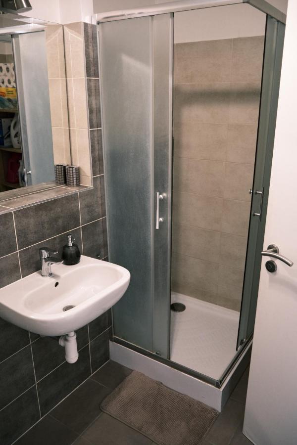 New Apartment Opposite To Presidential Palace Bratislava Eksteriør bilde